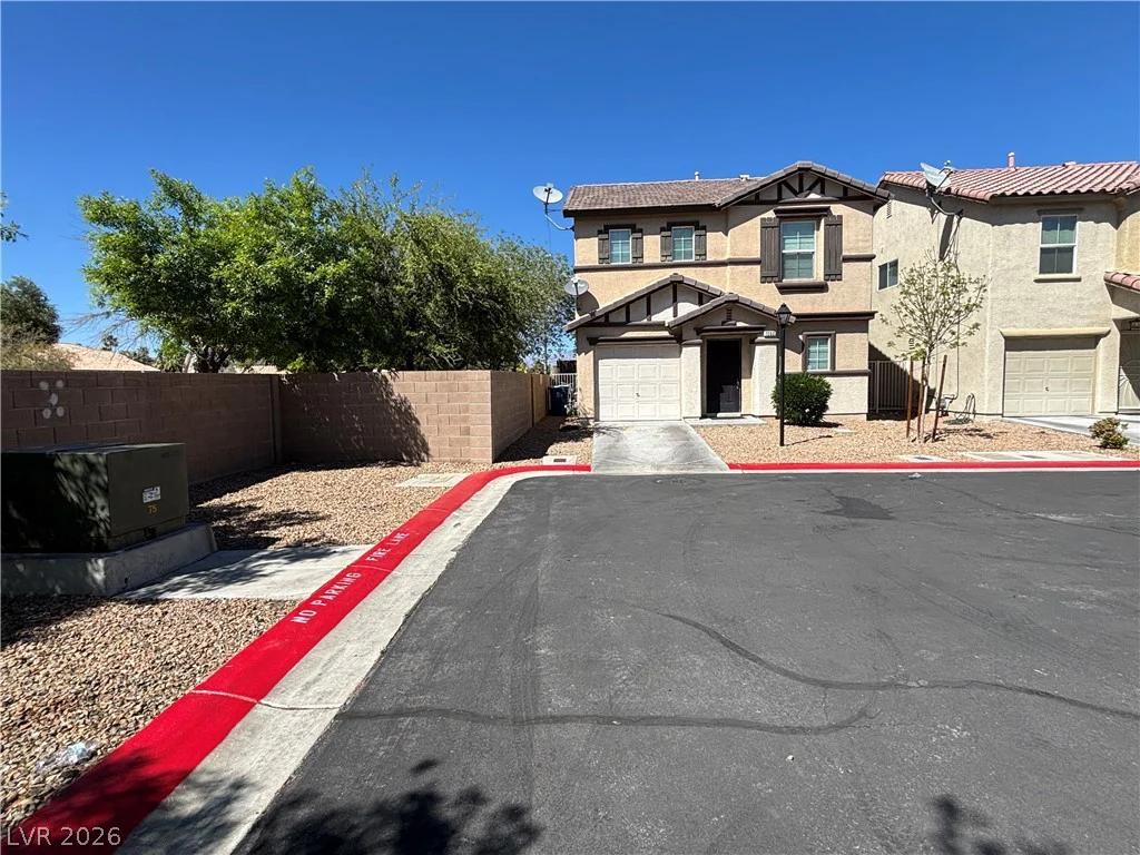7260 Platinum Peak, Las Vegas, NV 89129