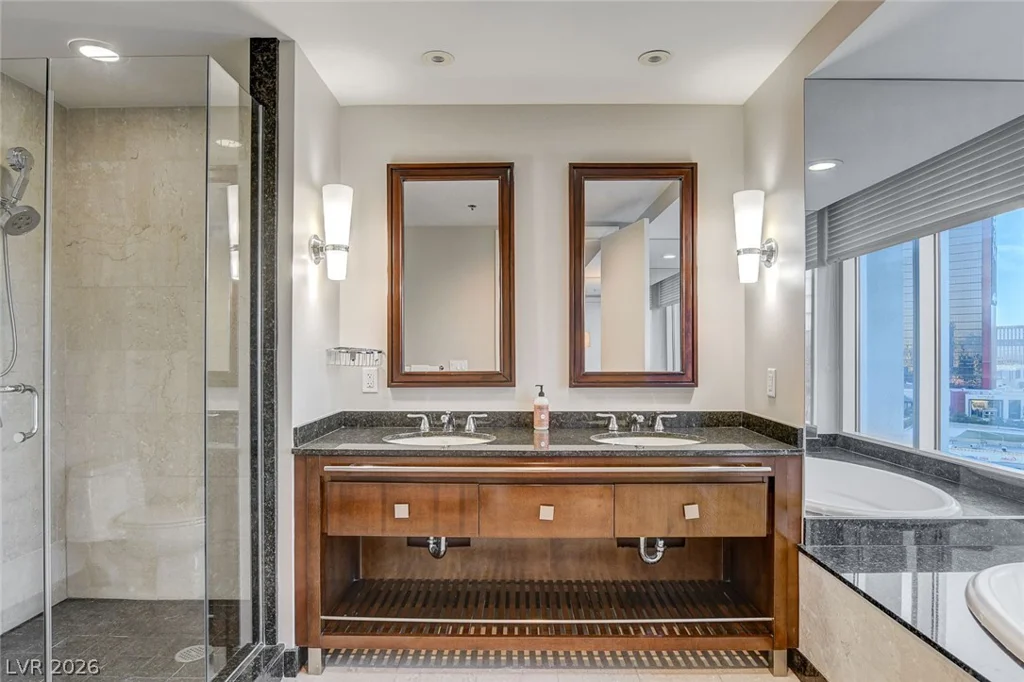 2700 Las Vegas, Las Vegas, NV 89109