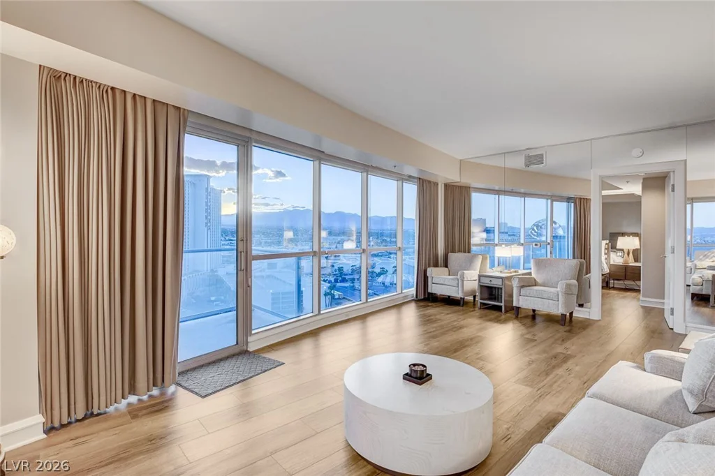 2700 Las Vegas, Las Vegas, NV 89109