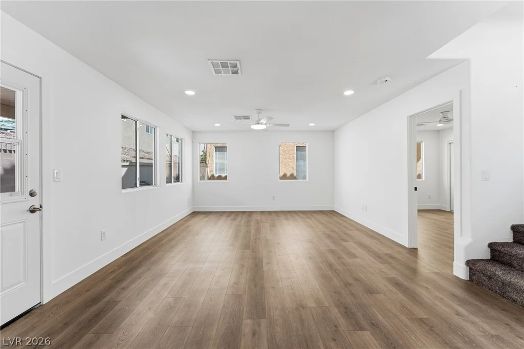 5677 Vassar Meadow, Las Vegas, NV 89148