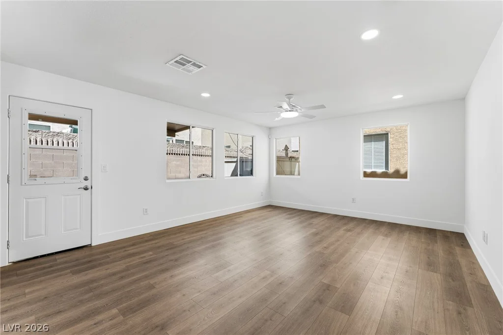 5677 Vassar Meadow, Las Vegas, NV 89148