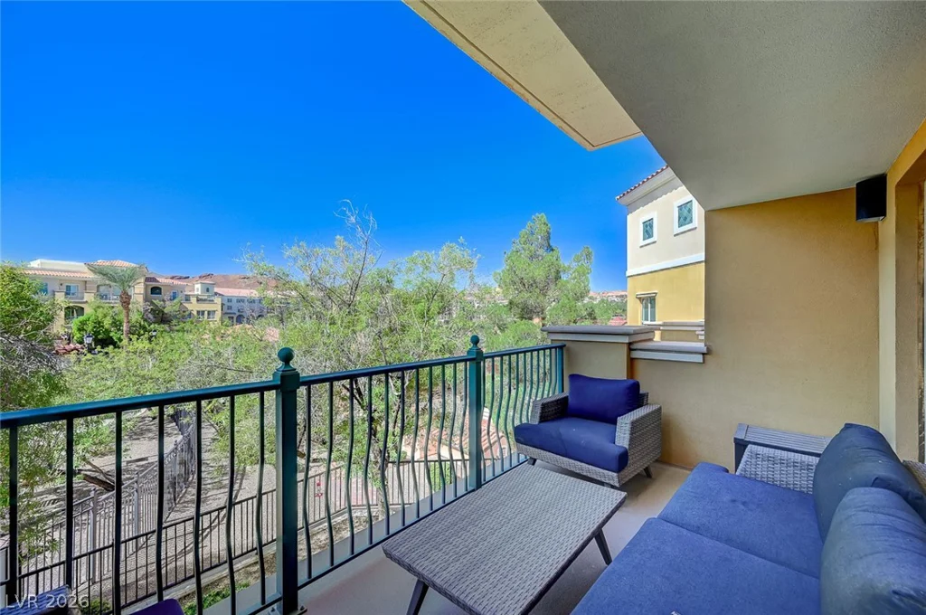 30 Strada Di Villaggio, Henderson, NV 89011