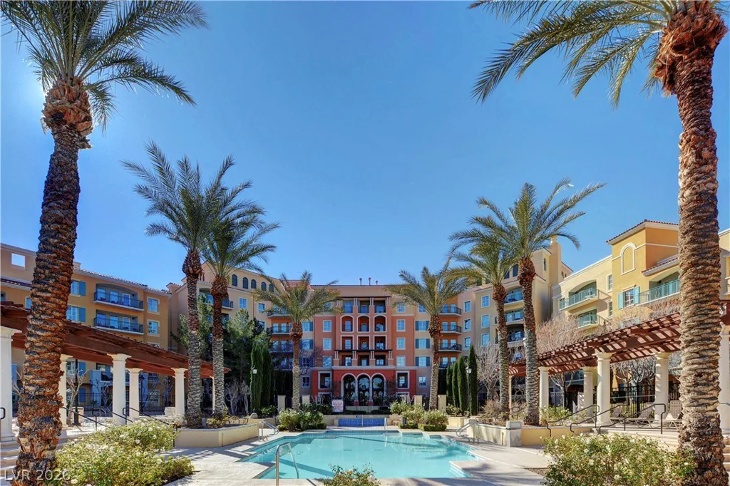 30 Strada Di Villaggio, Henderson, NV 89011