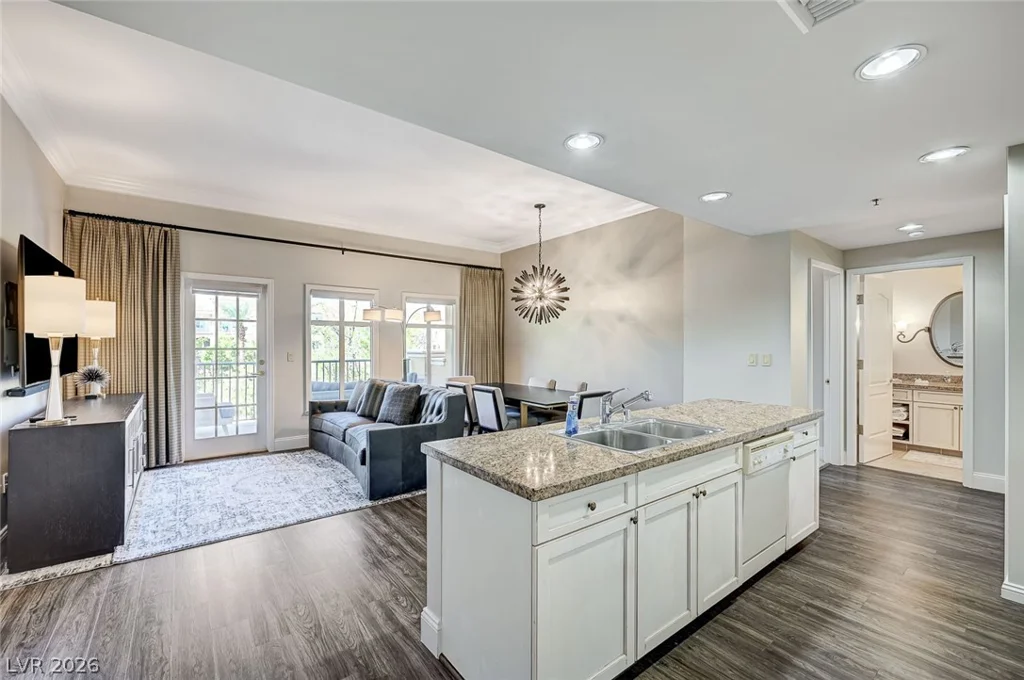 30 Strada Di Villaggio, Henderson, NV 89011