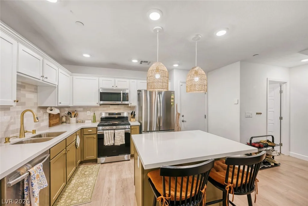 677 Omaggio, Henderson, NV 89011