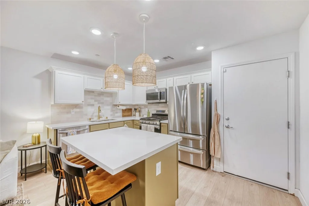 677 Omaggio, Henderson, NV 89011