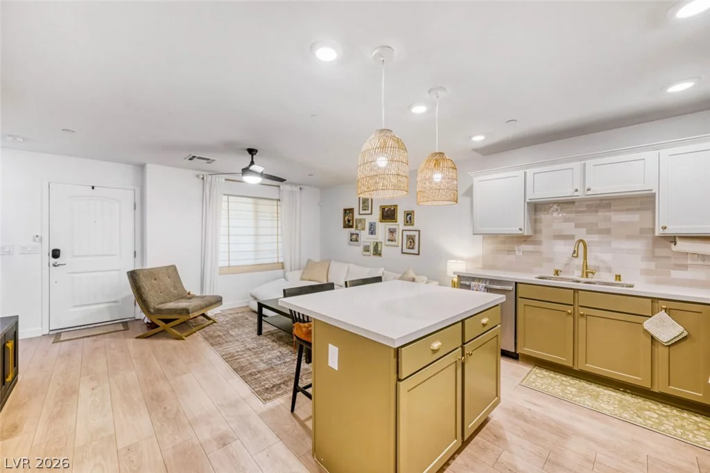 677 Omaggio, Henderson, NV 89011