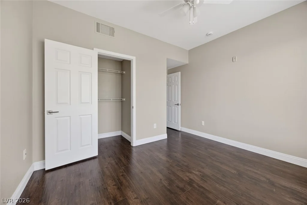 7135 Durango, Las Vegas, NV 89113