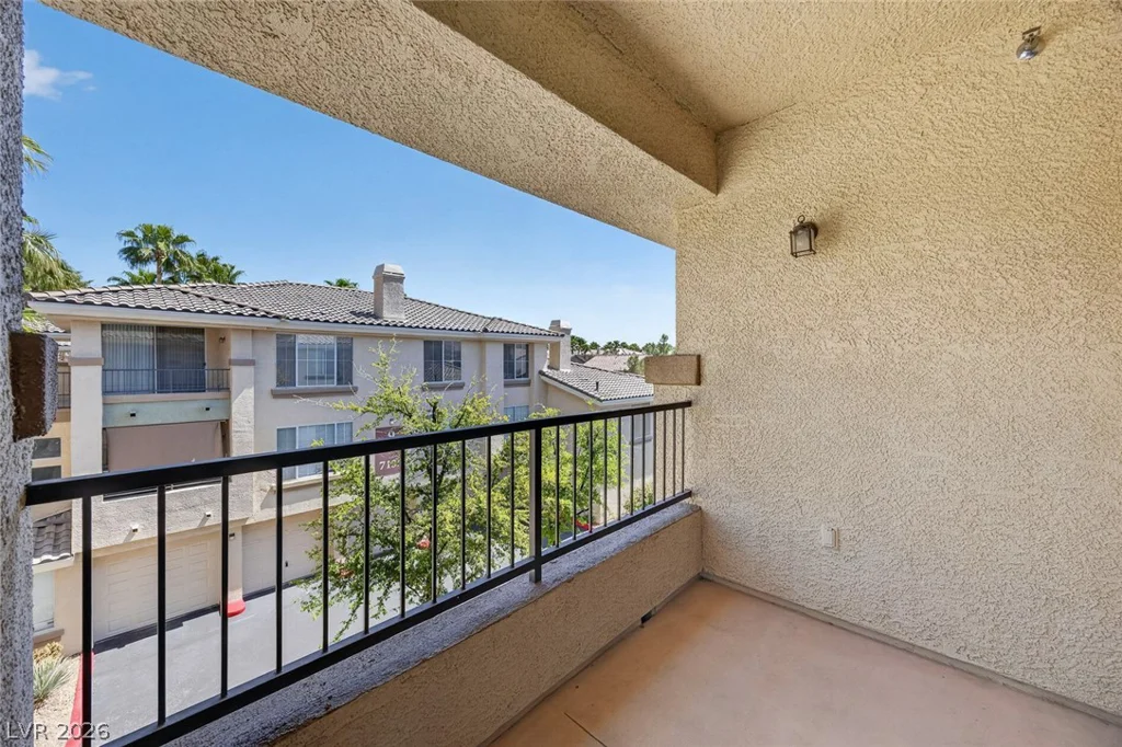 7135 Durango, Las Vegas, NV 89113