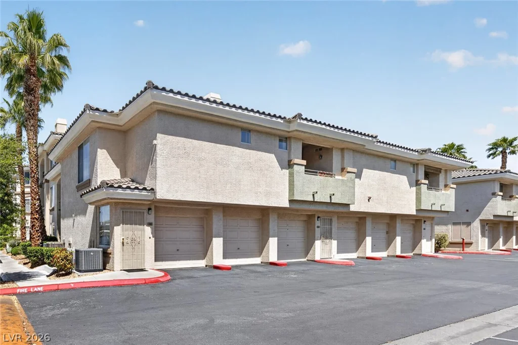 7135 Durango, Las Vegas, NV 89113