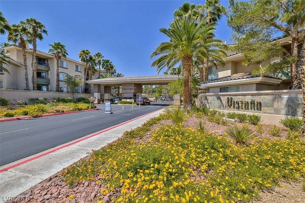 7135 Durango, Las Vegas, NV 89113