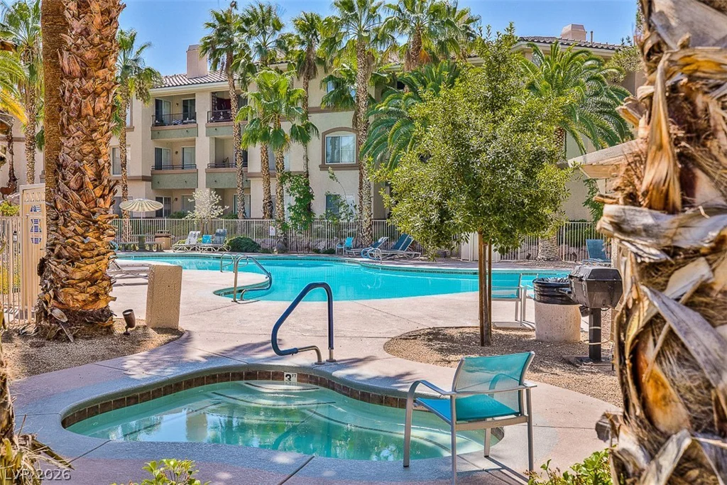 7135 Durango, Las Vegas, NV 89113