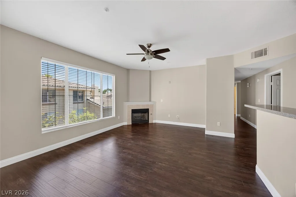 7135 Durango, Las Vegas, NV 89113