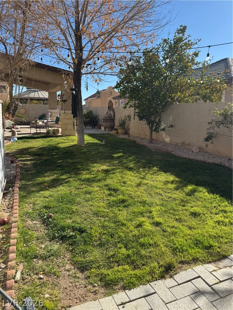 2621 Slide Canyon, North Las Vegas, NV 89081