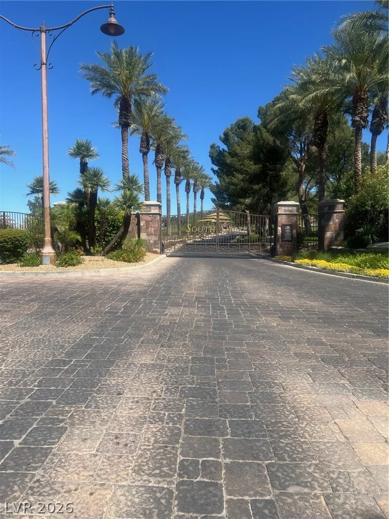 4 Rue Du Ville, Henderson, NV 89011