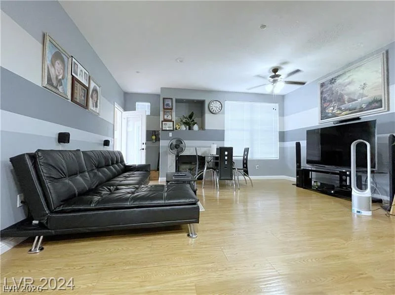 5855 Valley, North Las Vegas, NV 89031