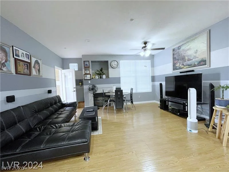 5855 Valley, North Las Vegas, NV 89031