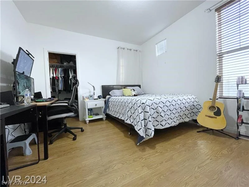 5855 Valley, North Las Vegas, NV 89031