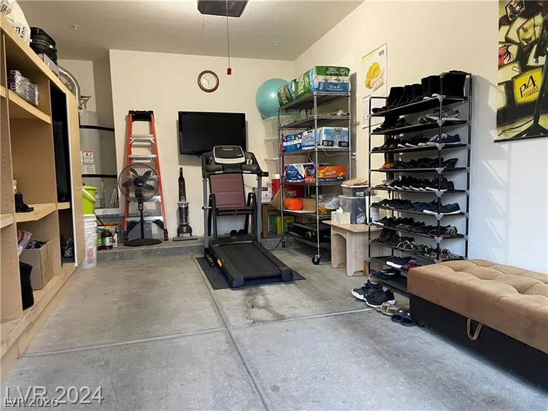 5855 Valley, North Las Vegas, NV 89031