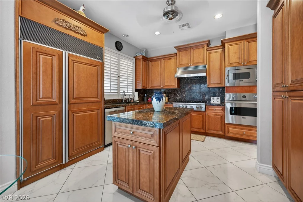 8389 Turtle Creek, Las Vegas, NV 89113