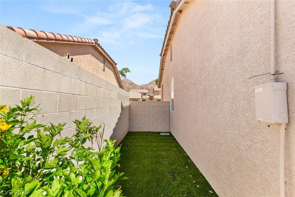 1263 Clifton Park, Las Vegas, NV 89110