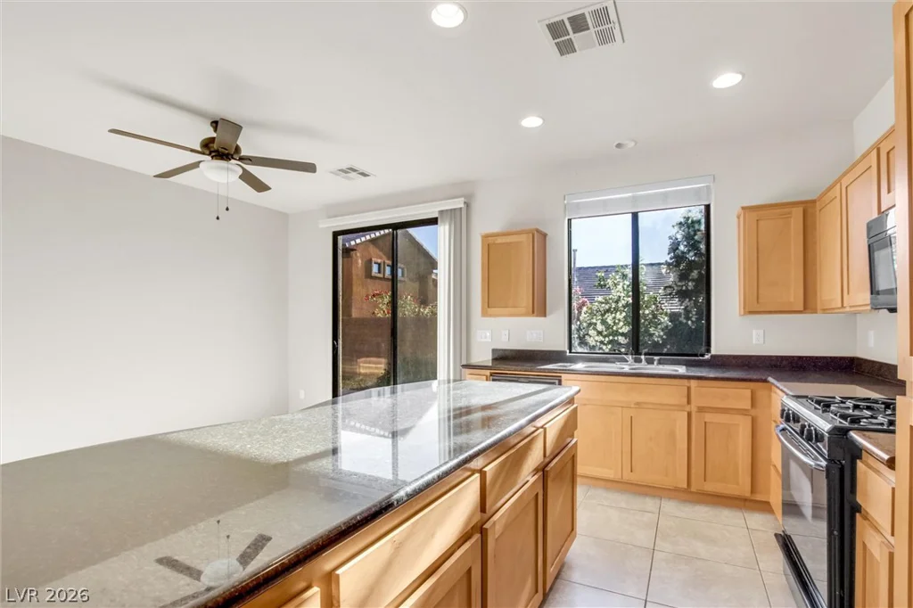 3928 Maldive Isle, Las Vegas, NV 89129