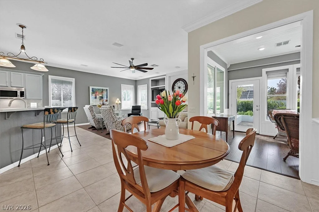 10813 Cedar Forest, Las Vegas, NV 89144