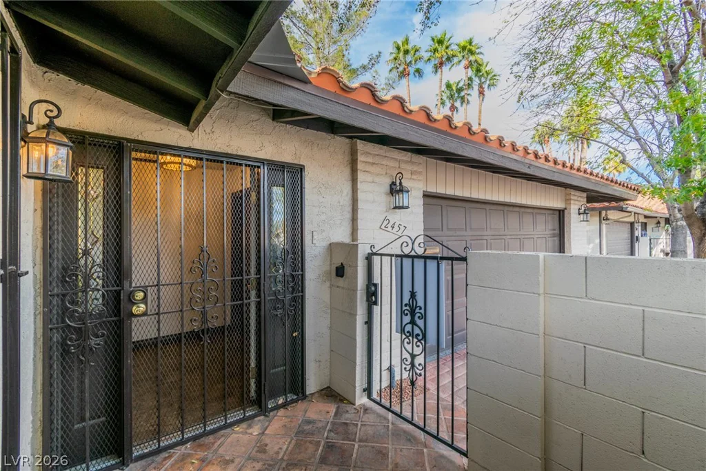 2457 Swan, Las Vegas, NV 89121
