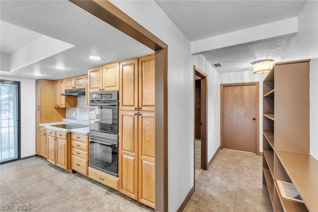 2457 Swan, Las Vegas, NV 89121