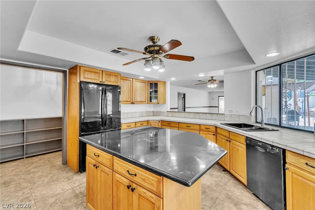 2457 Swan, Las Vegas, NV 89121