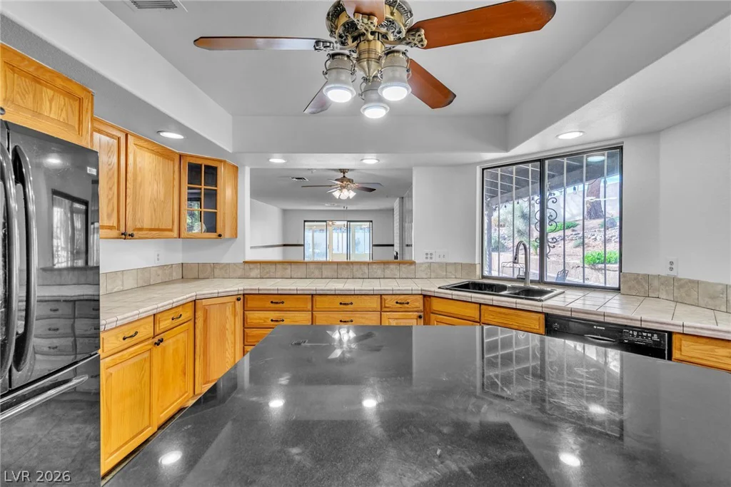 2457 Swan, Las Vegas, NV 89121