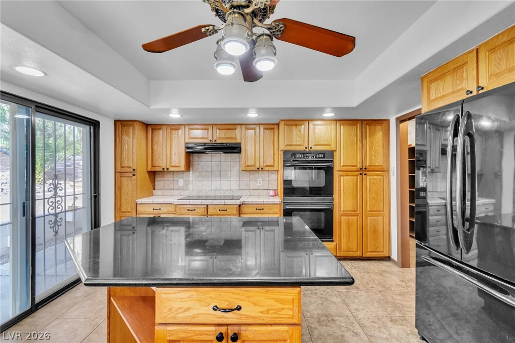 2457 Swan, Las Vegas, NV 89121