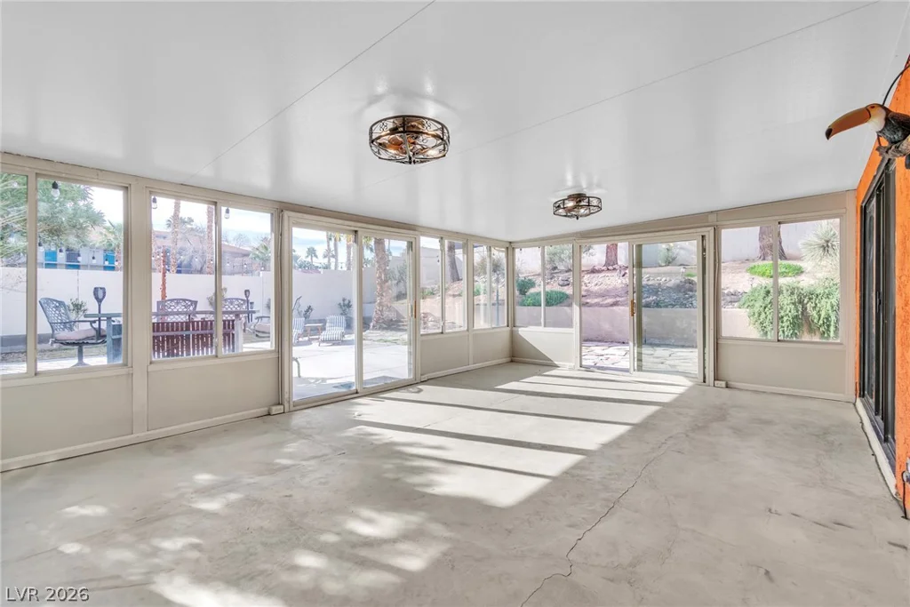 2457 Swan, Las Vegas, NV 89121