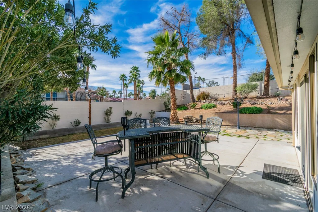 2457 Swan, Las Vegas, NV 89121