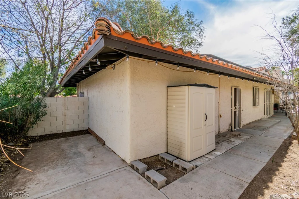 2457 Swan, Las Vegas, NV 89121