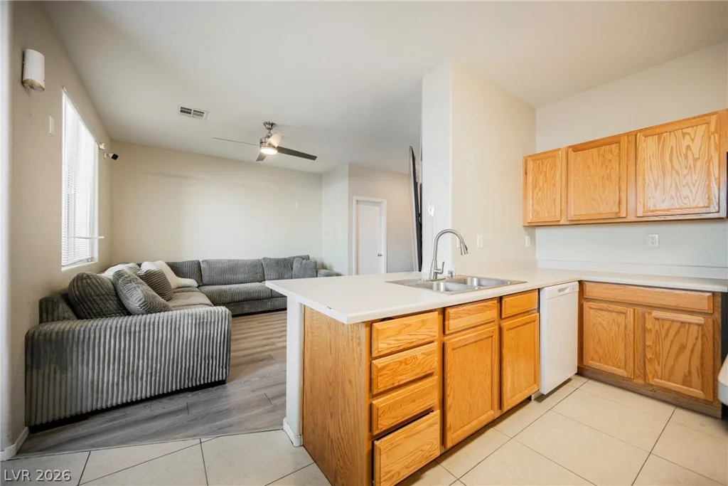 6682 Higger Tor, Las Vegas, NV 89139