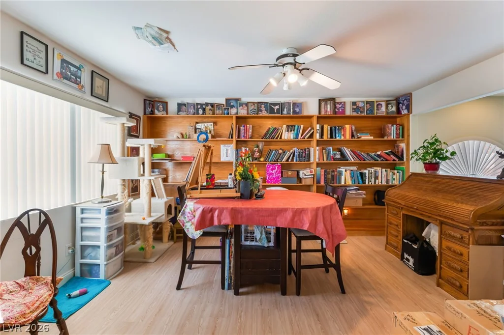6504 Deer Hollow, Las Vegas, NV 89149