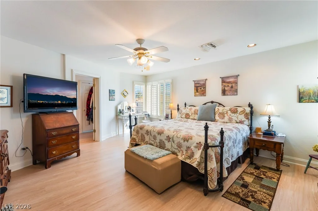 6504 Deer Hollow, Las Vegas, NV 89149