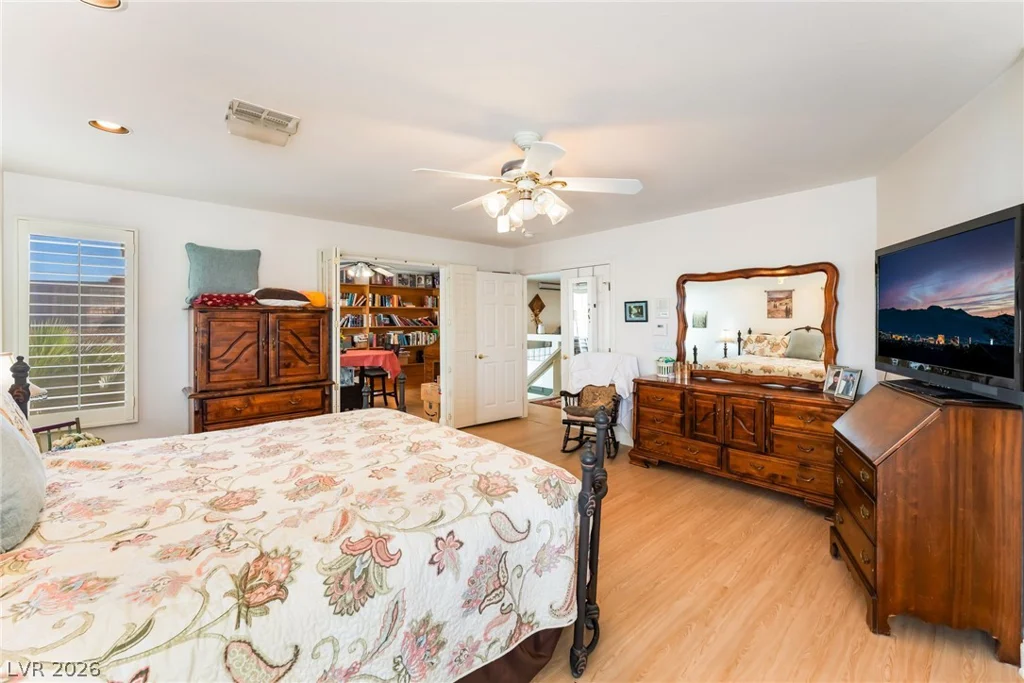 6504 Deer Hollow, Las Vegas, NV 89149