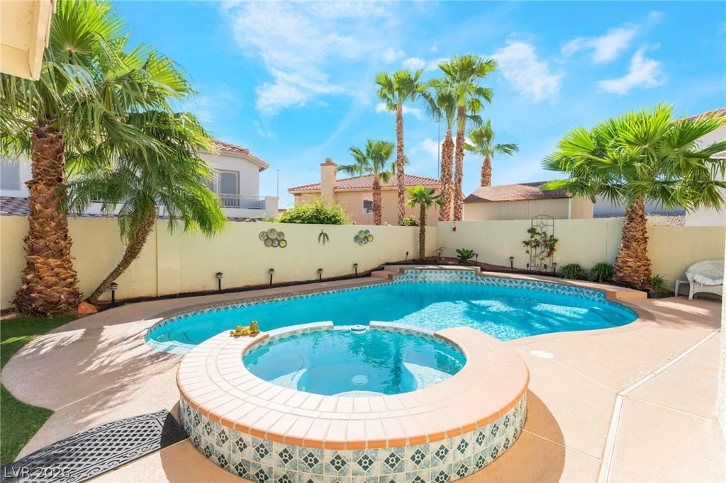 6504 Deer Hollow, Las Vegas, NV 89149
