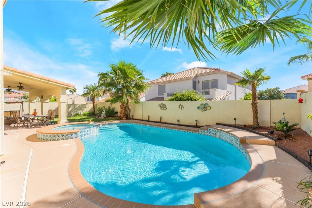 6504 Deer Hollow, Las Vegas, NV 89149