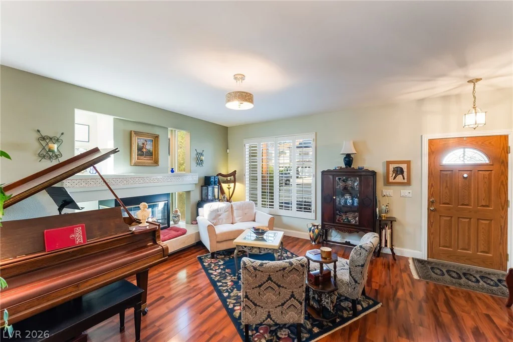 6504 Deer Hollow, Las Vegas, NV 89149