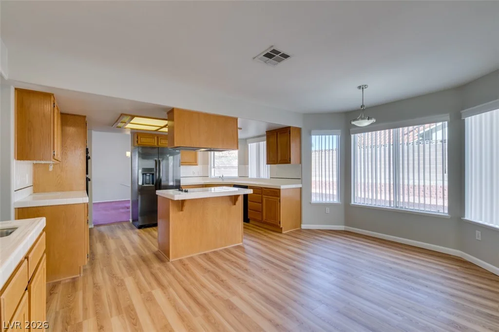 8420 Gillette, Las Vegas, NV 89117