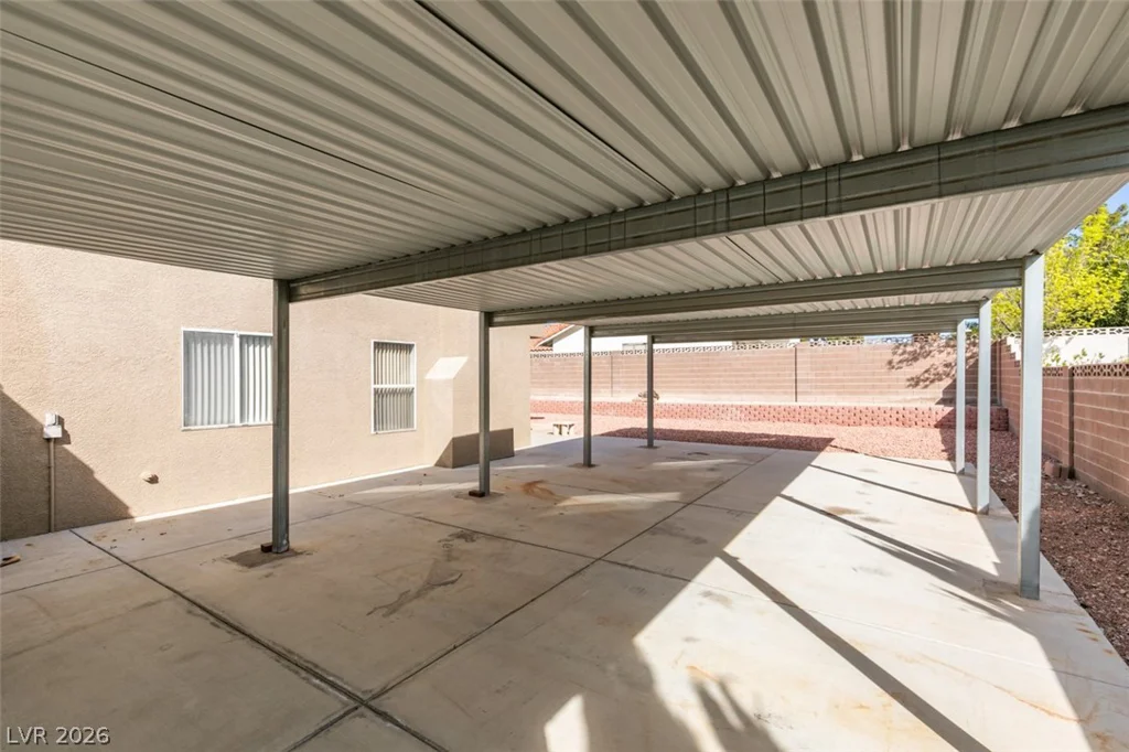 8420 Gillette, Las Vegas, NV 89117