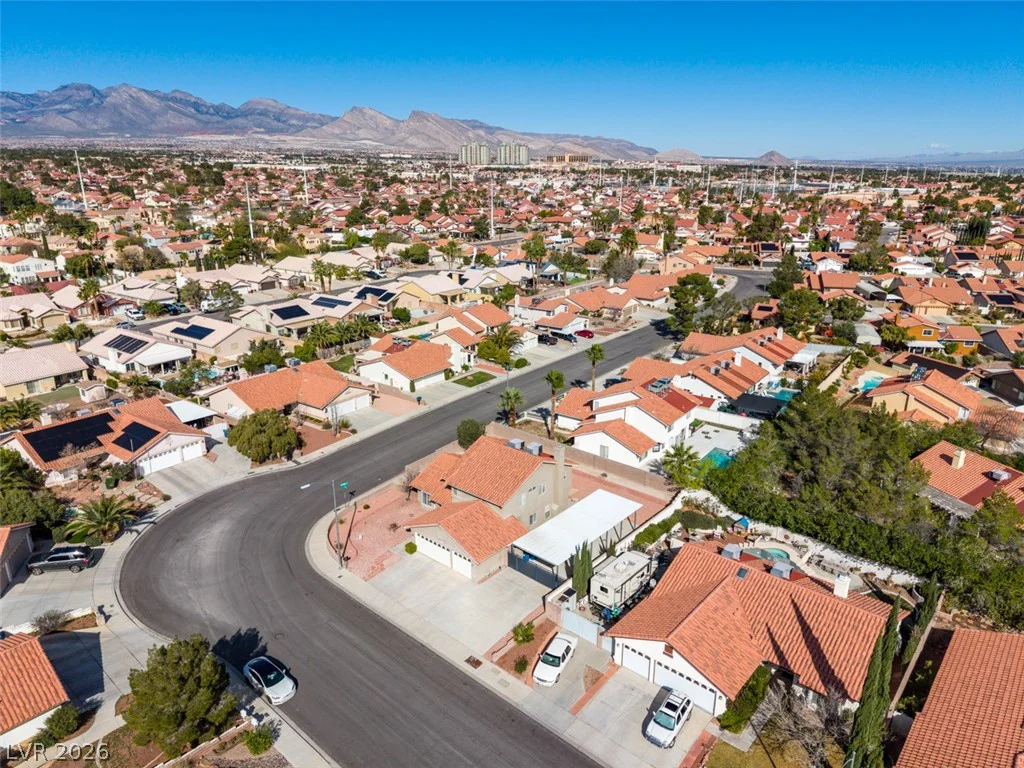 8420 Gillette, Las Vegas, NV 89117