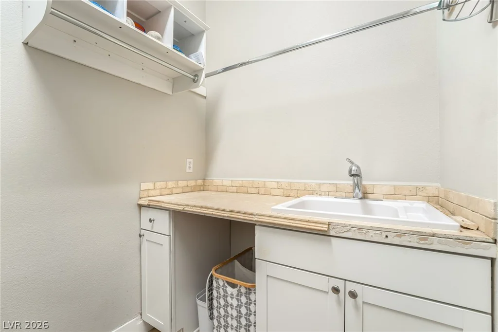 27 Contrada Fiore, Henderson, NV 89011