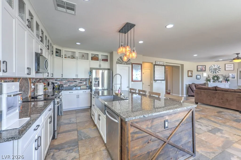 1593 Valley Home, Logandale, NV 89021