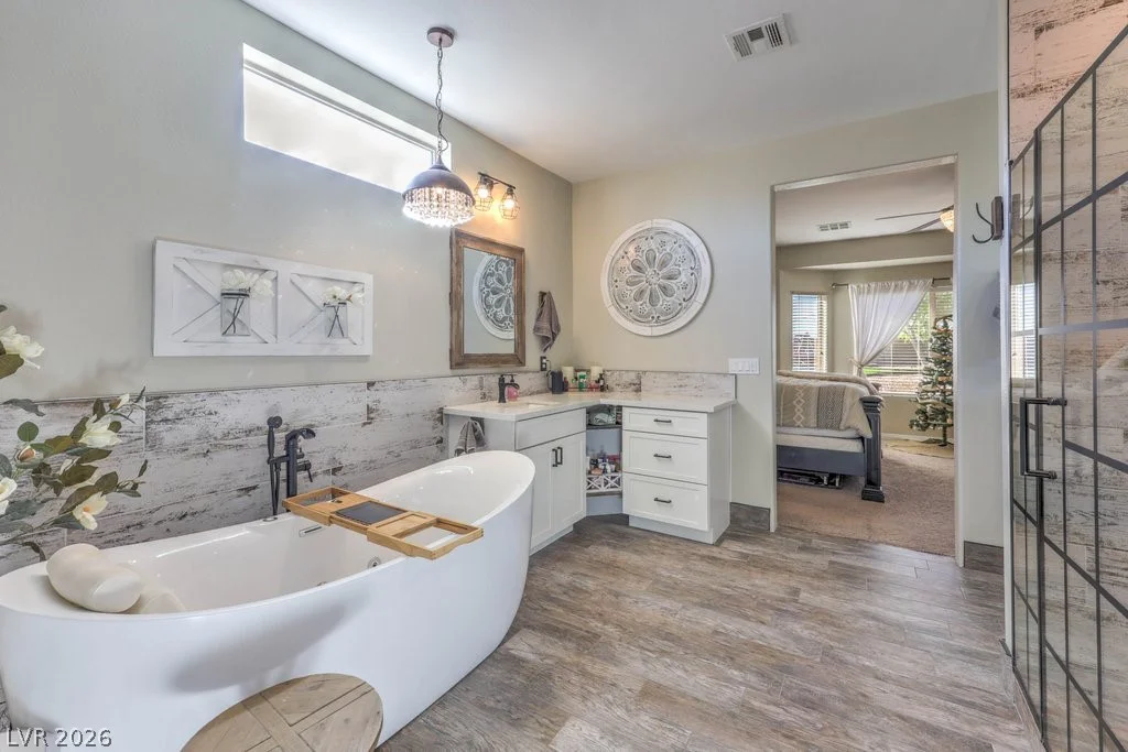 1593 Valley Home, Logandale, NV 89021