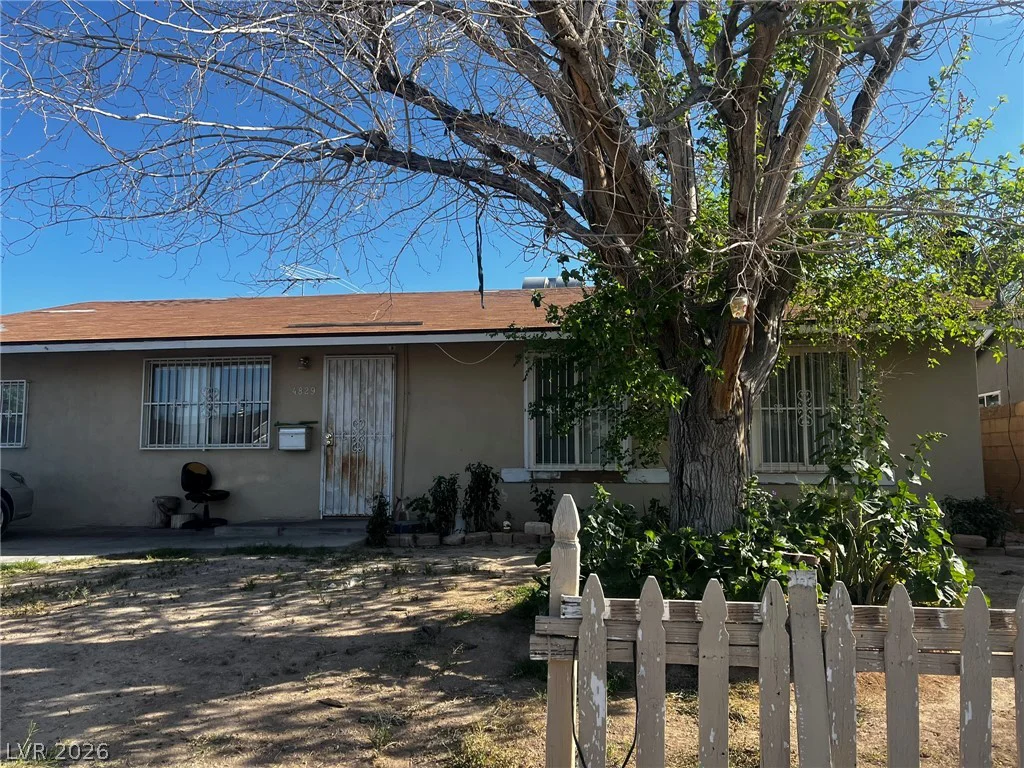 4829 Stillwater, Las Vegas, NV 89110