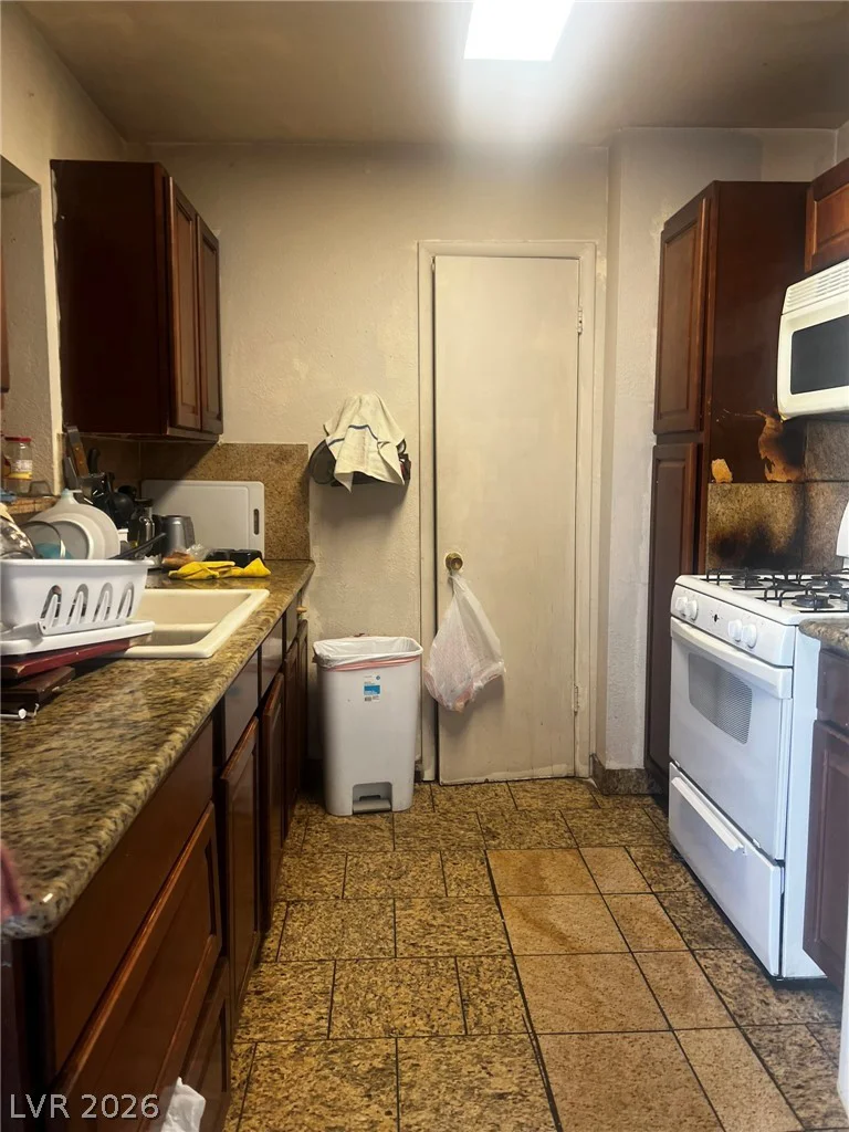 4829 Stillwater, Las Vegas, NV 89110